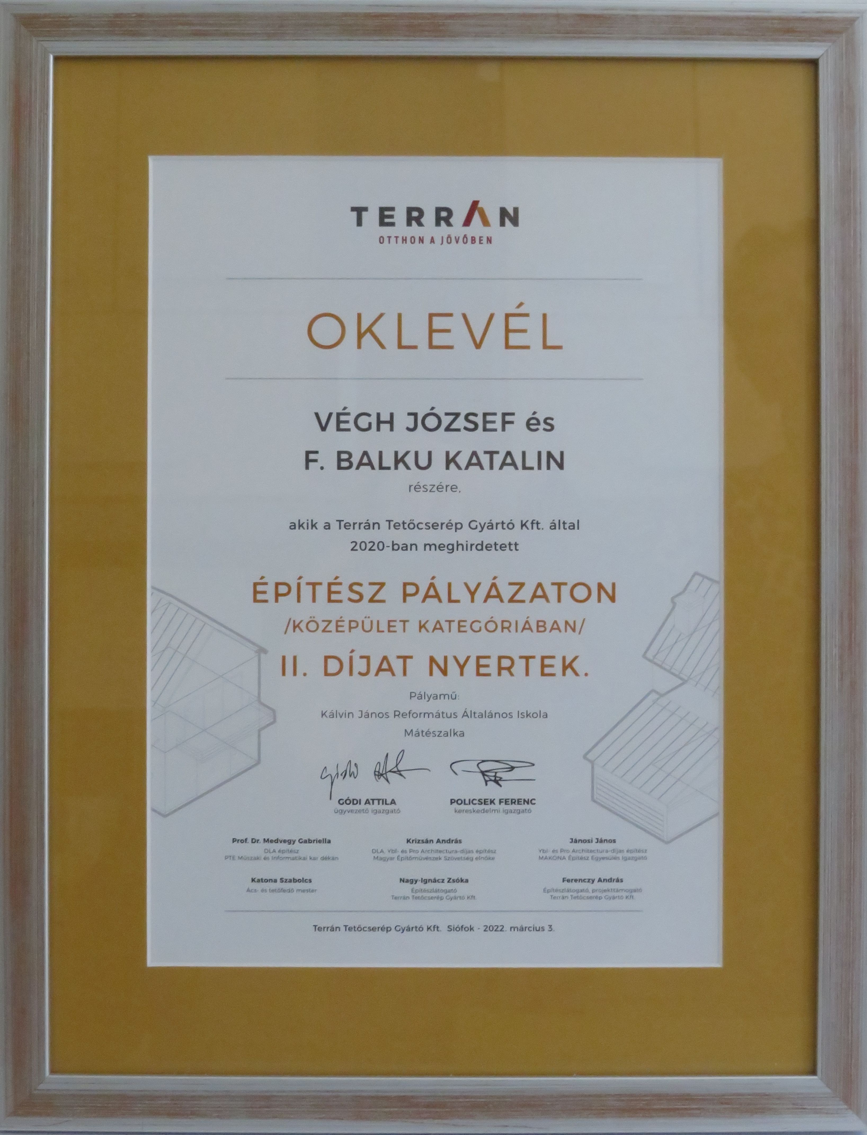 Terran - Építész pályázat Középület kategória II. hely 2020
